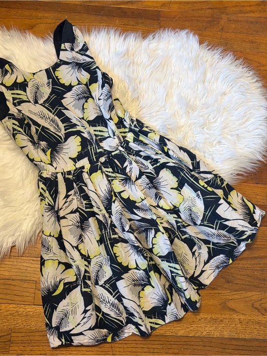French Connection Dresses & Skirts - French Connection Women's Black Floral Summer Dress - A-Line Sundress; EU 4